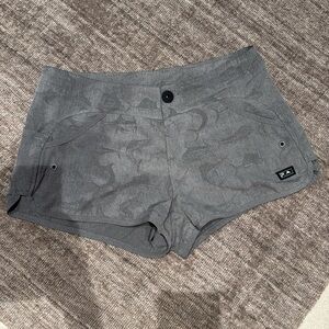Pelagic color changing shorts